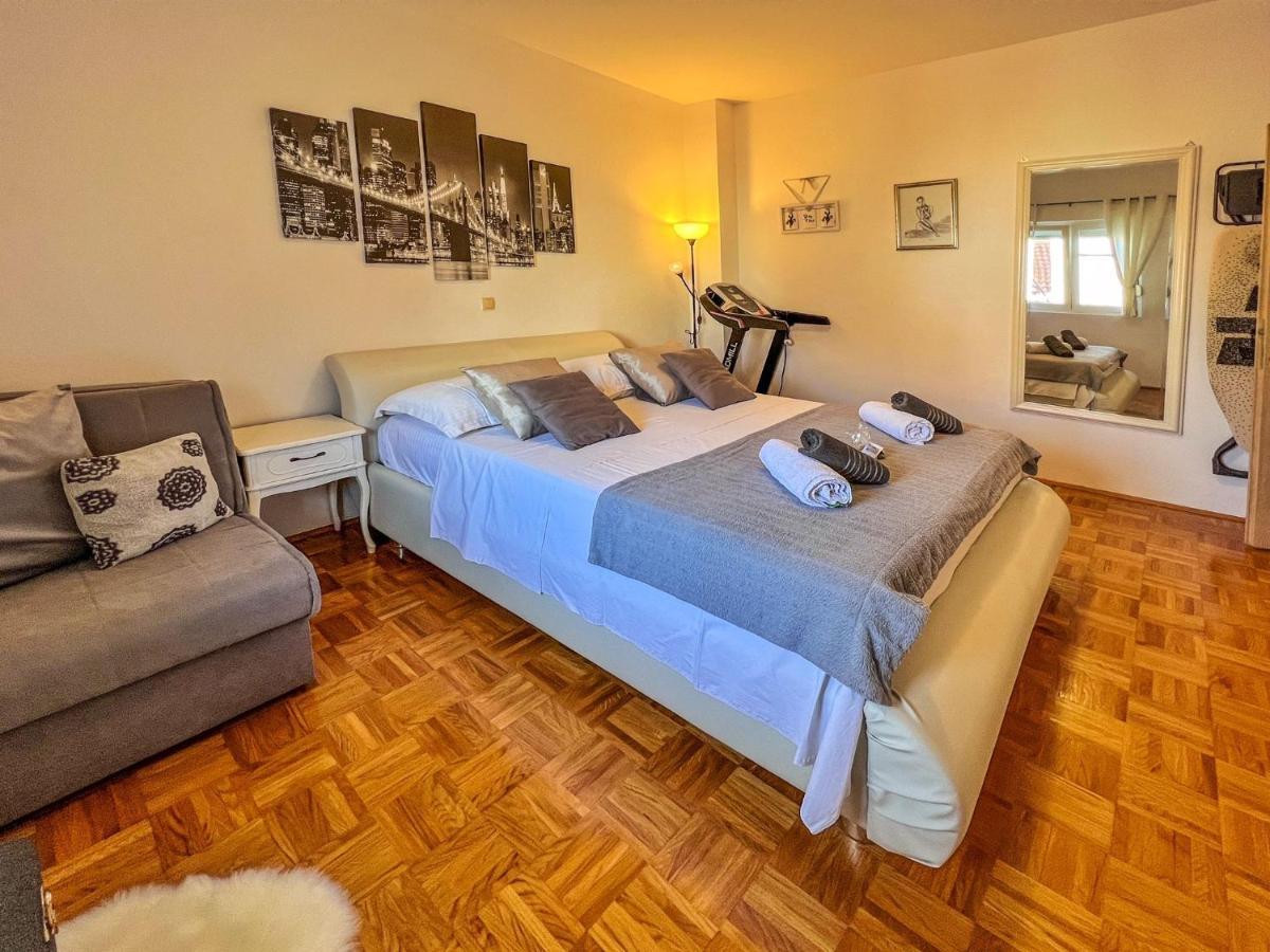 Apartman Zara Biograd na Moru Kültér fotó